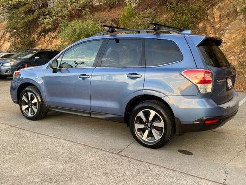 2017 Subaru Forester 2.5i Limited