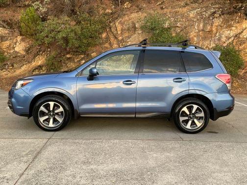 2017 Subaru Forester 2.5i Limited