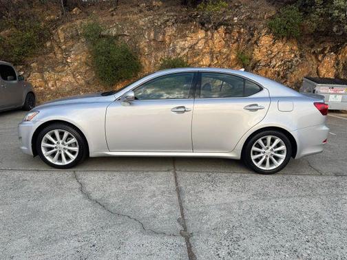 2009 Lexus IS 250 Base (A6)