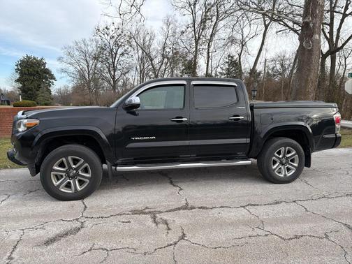 2017 Toyota Tacoma Limited