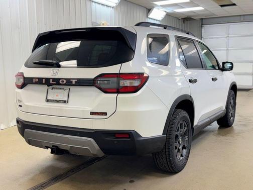 2026 Honda Pilot TrailSport
