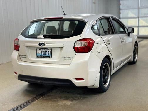 Satin White Pearl 2013 Subaru Impreza 2.0i Premium