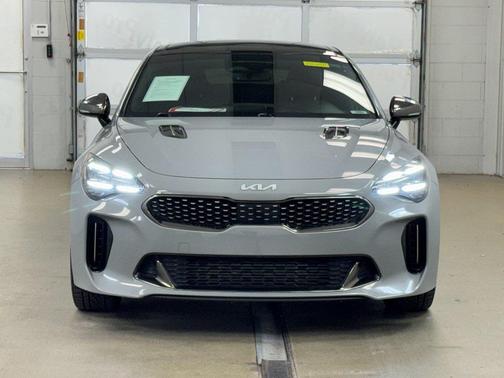 2022 Kia Stinger GT1