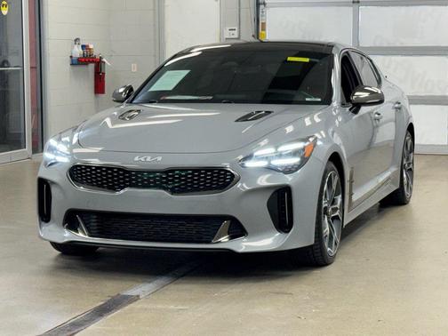 2022 Kia Stinger GT1