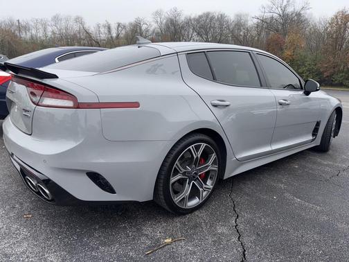 2022 Kia Stinger GT1