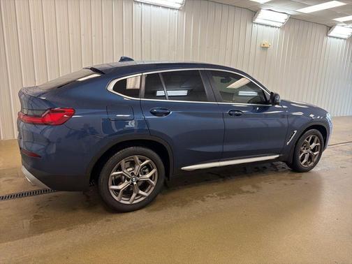 Phytonic Blue Metallic 2022 BMW X4 xDrive30i
