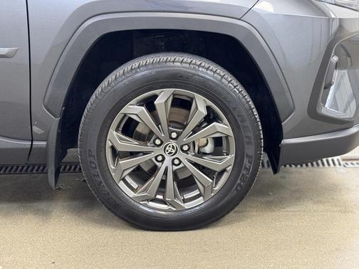 2023 Toyota RAV4 Hybrid XLE Premium