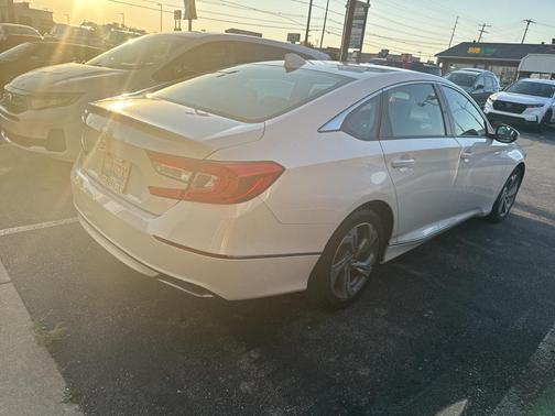 2018 Honda Accord EX