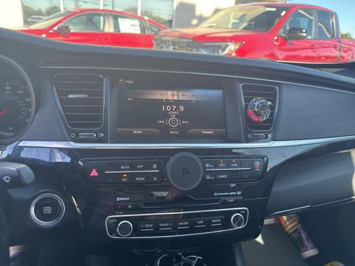 2015 Kia K900 Premium