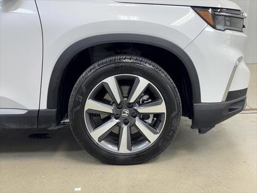 2023 Honda Pilot AWD Elite