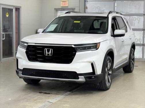 2023 Honda Pilot AWD Elite