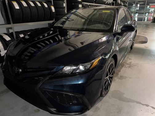 2021 Toyota Camry SE