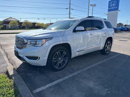 White Frost Tricoat 2019 GMC Acadia Denali