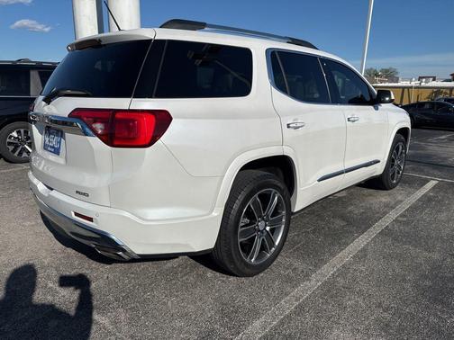 White Frost Tricoat 2019 GMC Acadia Denali