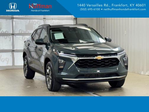 2025 Chevrolet Trax LT
