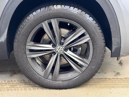 2021 Volkswagen Atlas 3.6L SE w/Technology