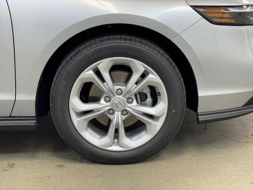 2025 Honda Accord LX 1.5T