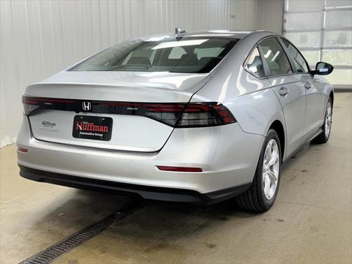 2025 Honda Accord LX 1.5T