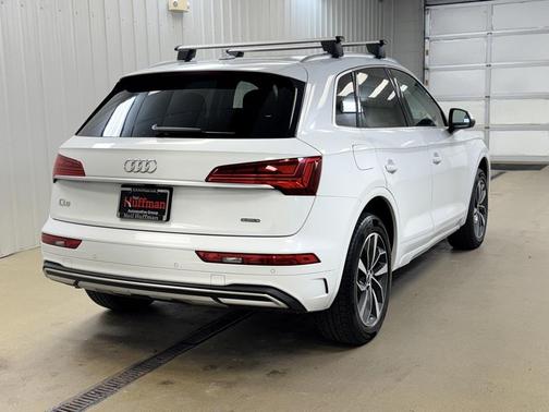 2021 Audi Q5 45 Premium Plus