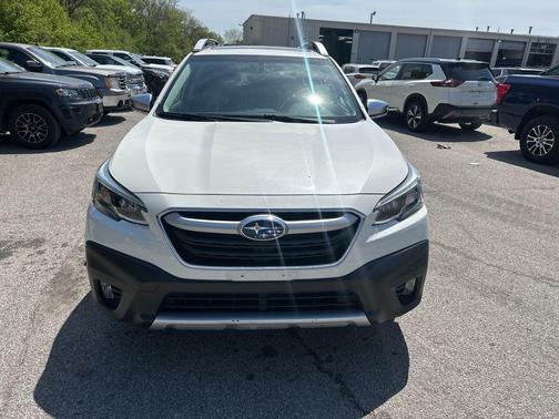 Crystal White Pearl 2020 Subaru Outback Touring XT