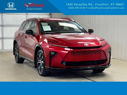 2025 Toyota Crown Signia XLE