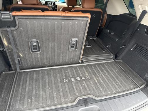 2022 Nissan Pathfinder Platinum 4WD