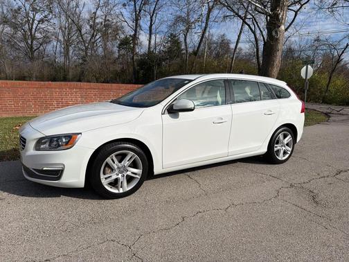 2015 Volvo V60 T5 Premier Plus