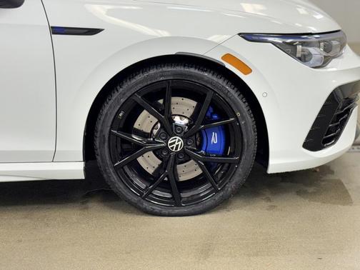 2023 Volkswagen Golf R 20th Anniversary Edition