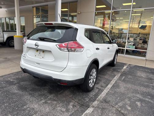 Glacier White 2016 Nissan Rogue S