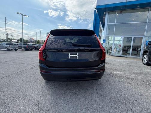 Onyx Black Metallic 2023 Volvo XC90 B6 Plus 7-Seater