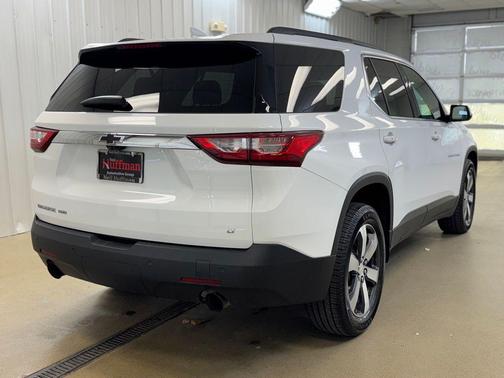 Summit White 2020 Chevrolet Traverse LT Leather