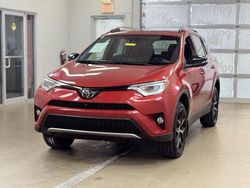 2017 Toyota RAV4 SE