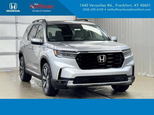 2025 Honda Pilot Touring 8-Passenger
