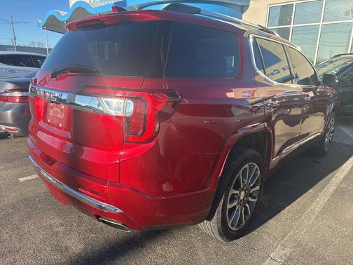 2021 GMC Acadia Denali