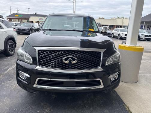2017 INFINITI QX80 Base