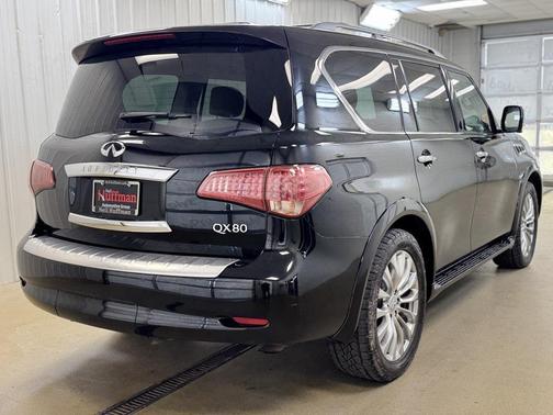 2017 INFINITI QX80 Base