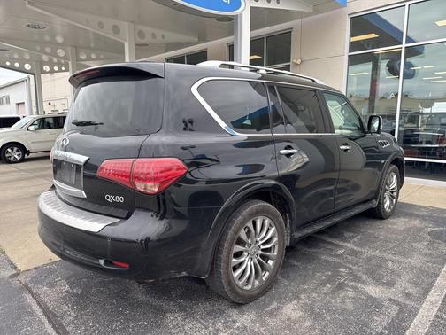 2017 INFINITI QX80 Base