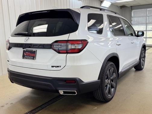 2025 Honda Pilot Sport