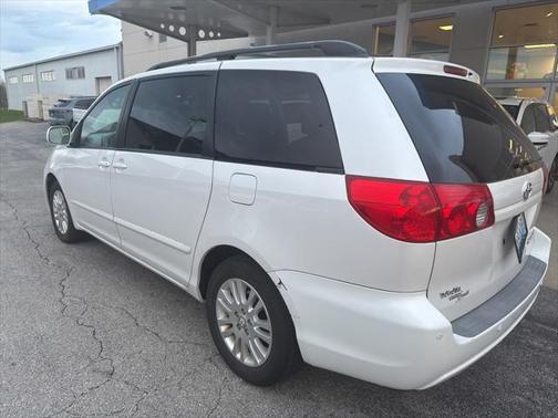 2007 Toyota Sienna XLE