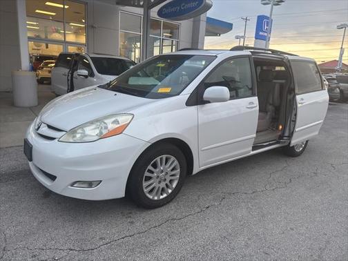 2007 Toyota Sienna XLE