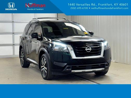 2025 Nissan Pathfinder Platinum 4WD