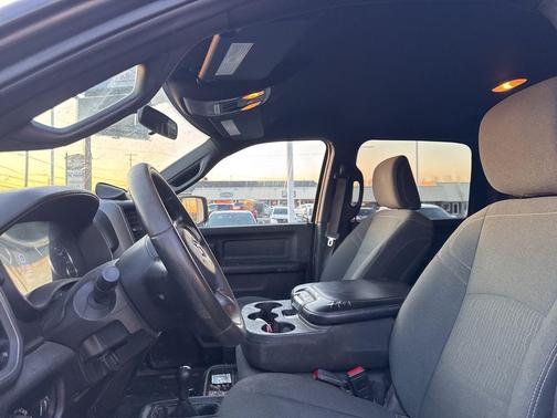 Granite Crystal Metallic Clearcoat 2022 RAM 2500 Tradesman Crew Cab 4x4 6'4' Box