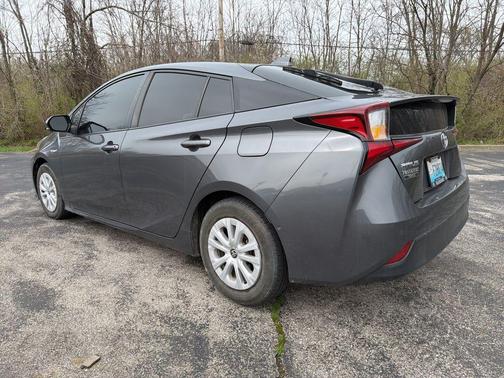 2021 Toyota Prius LE