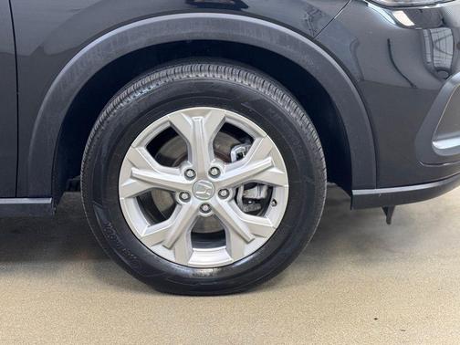 R-569m 2025 Honda HR-V LX