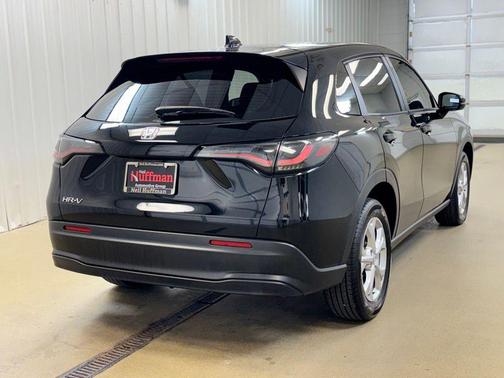 R-569m 2025 Honda HR-V LX