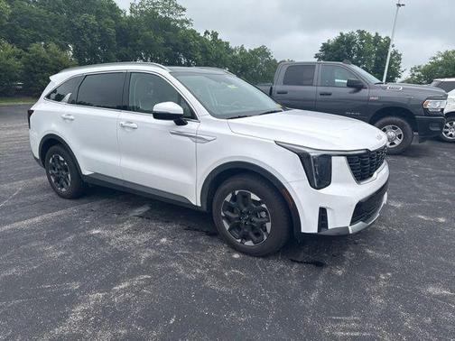 Glacial White Pearl 2025 Kia Sorento S