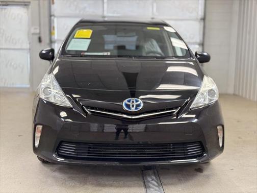 2014 Toyota Prius v Two