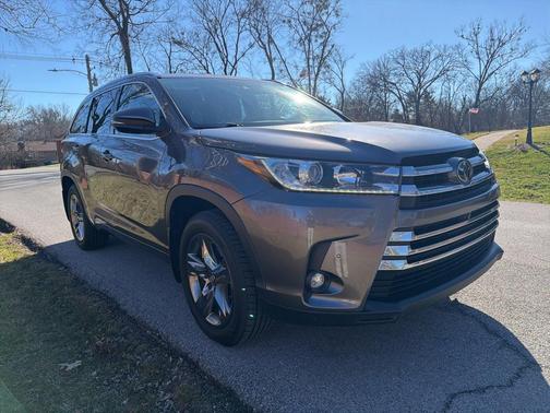 2019 Toyota Highlander Limited Platinum