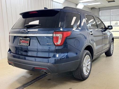 2017 Ford Explorer Base