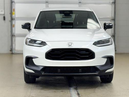 2025 Honda HR-V AWD Sport